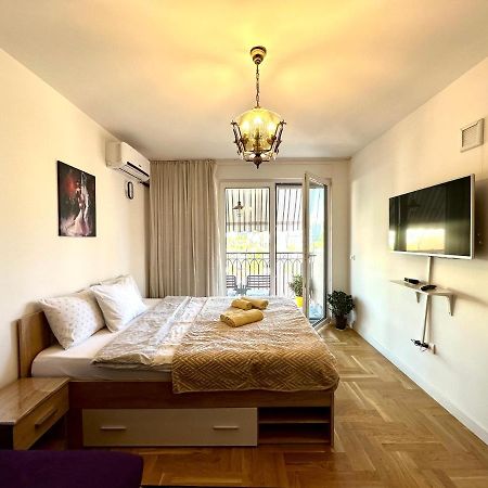 פרישטינה Yellowhouse מראה חיצוני תמונה