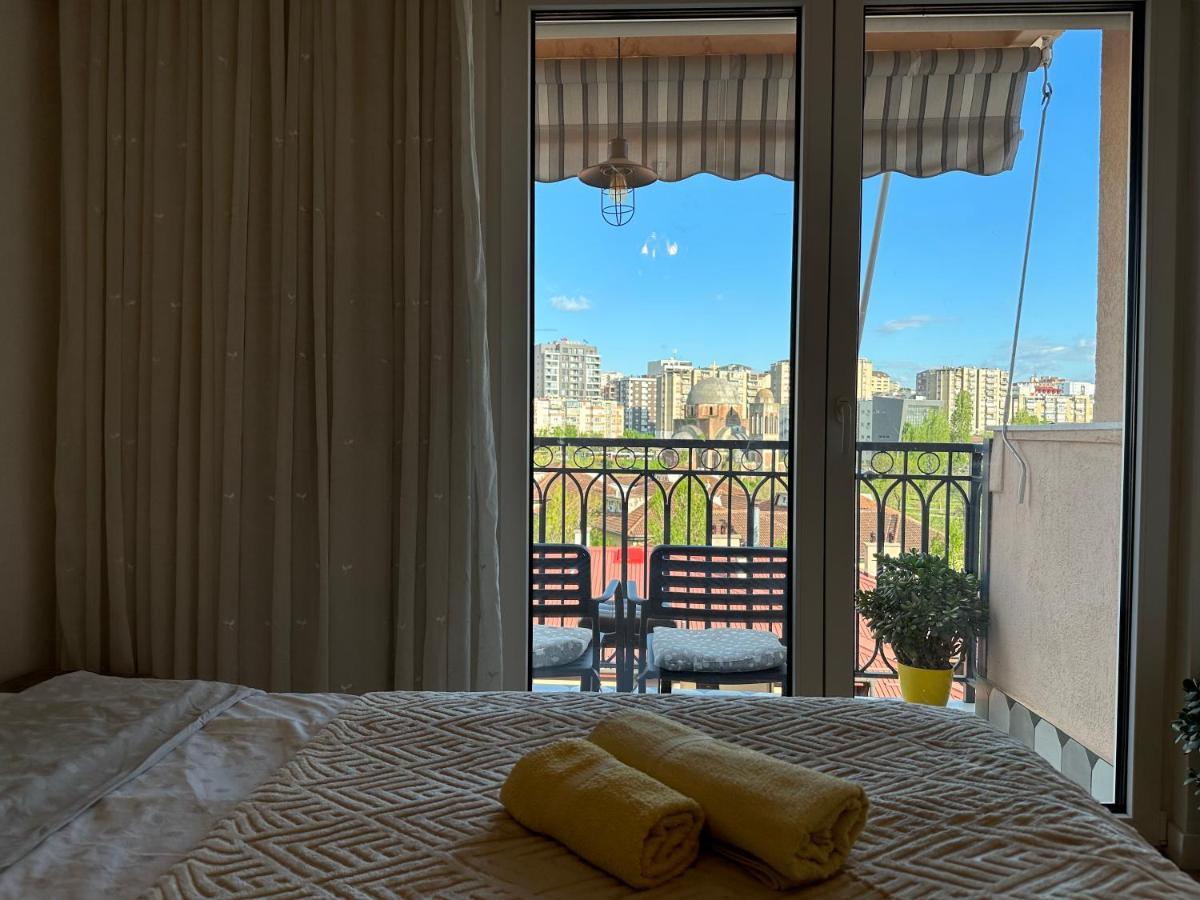 פרישטינה Yellowhouse מראה חיצוני תמונה