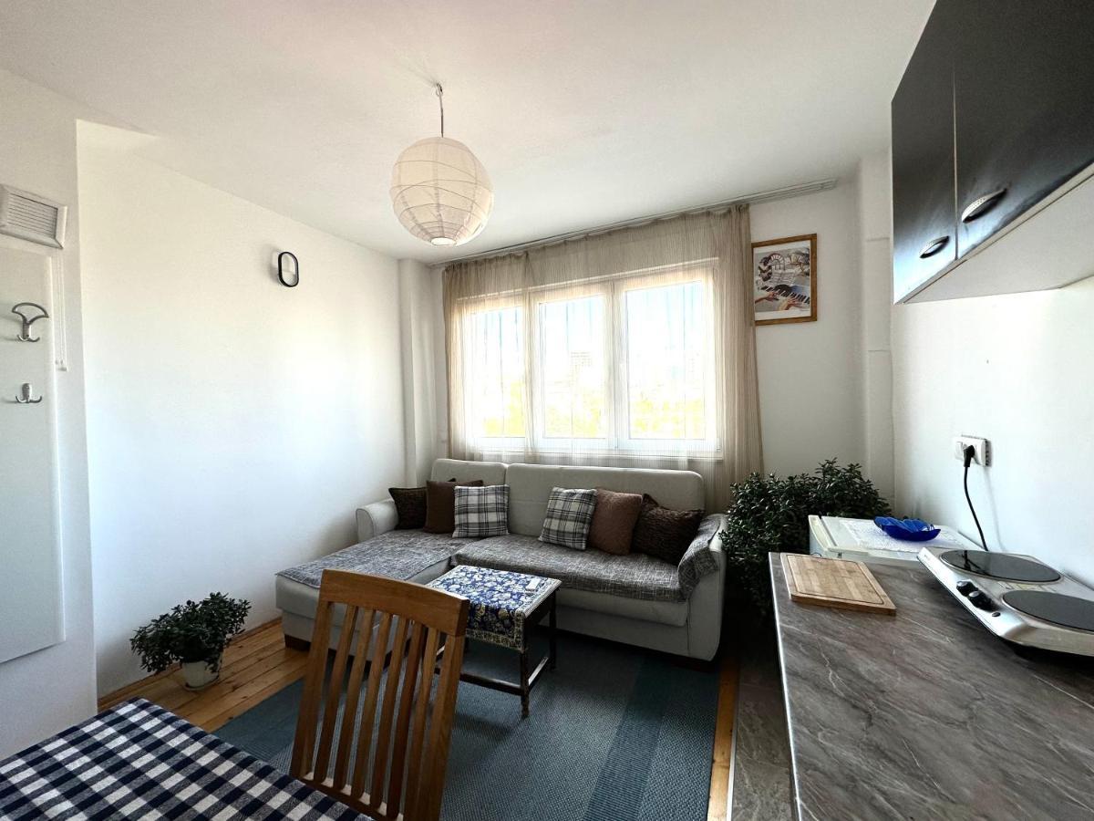 פרישטינה Yellowhouse מראה חיצוני תמונה