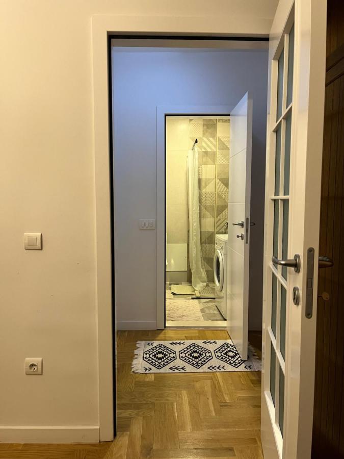 פרישטינה Yellowhouse מראה חיצוני תמונה